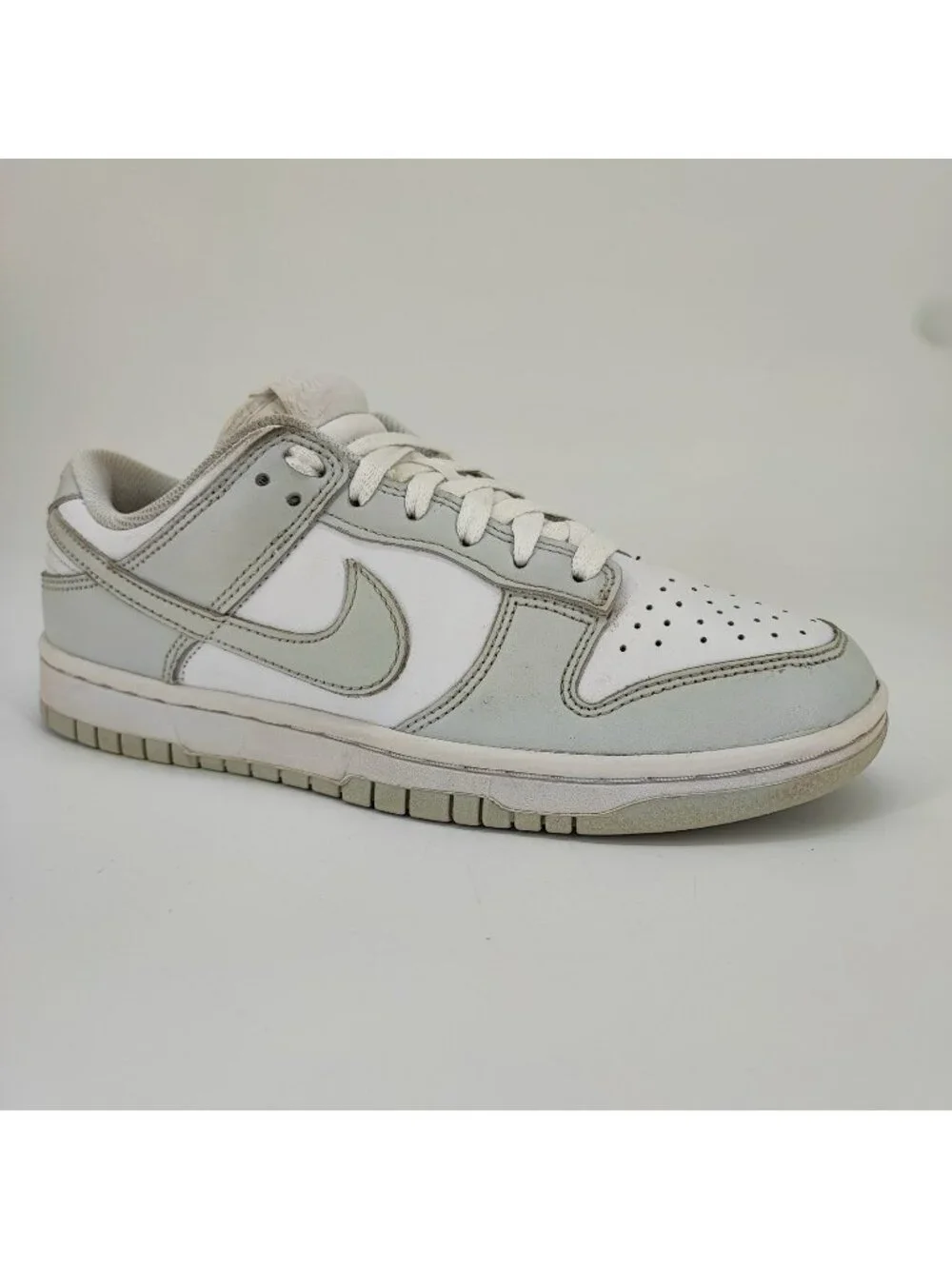 Nike Dunk Low Women's Size 8 Sneakers Leather Grey White DD1503-103